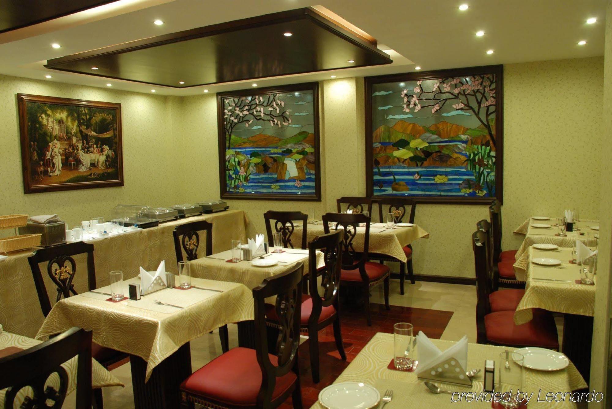 Hotel Treebo Tryst Royce New Friends Colony Nowe Delhi Zewnętrze zdjęcie