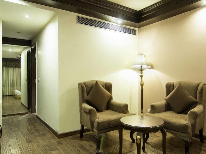 Hotel Treebo Tryst Royce New Friends Colony Nowe Delhi Zewnętrze zdjęcie